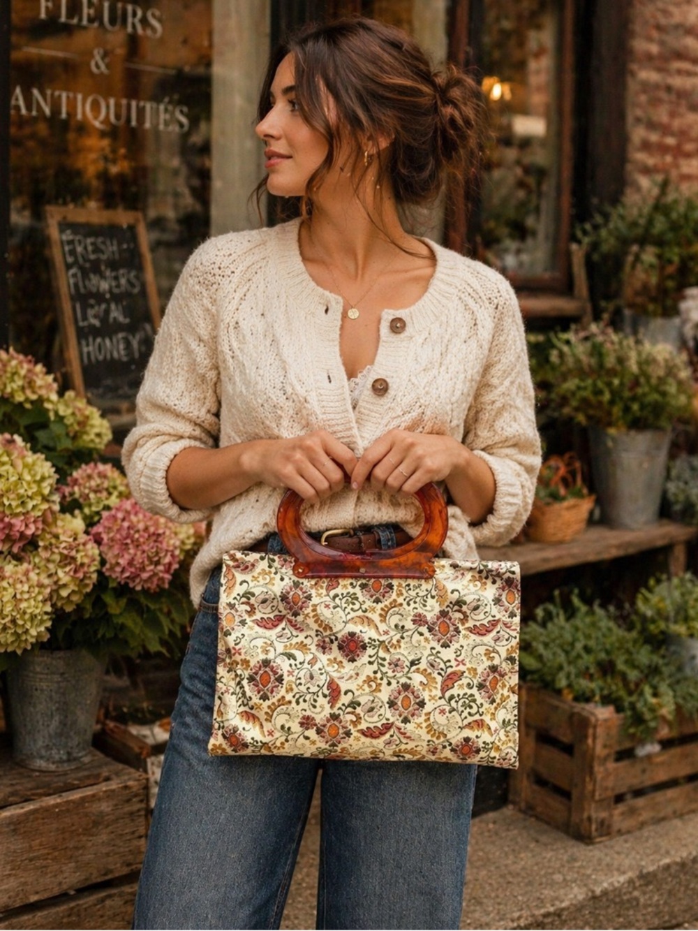 Vintage Floral Tapestry Bakelite Handle Foldable Clutch Bag Boho Retro